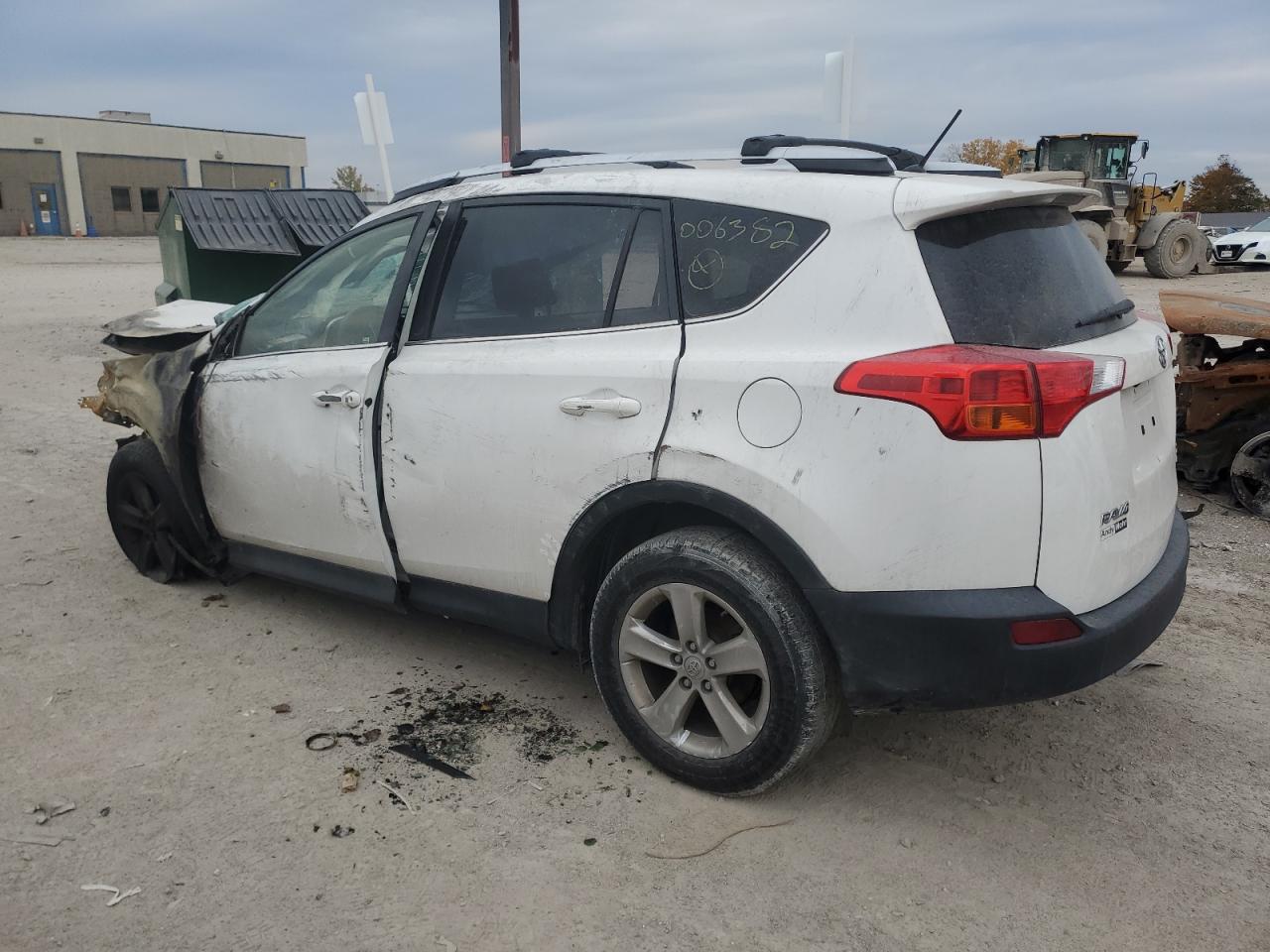 Obraz 2 z 2013 TOYOTA RAV4 XLE 2013 z VIN JTMRFREV3D5006382