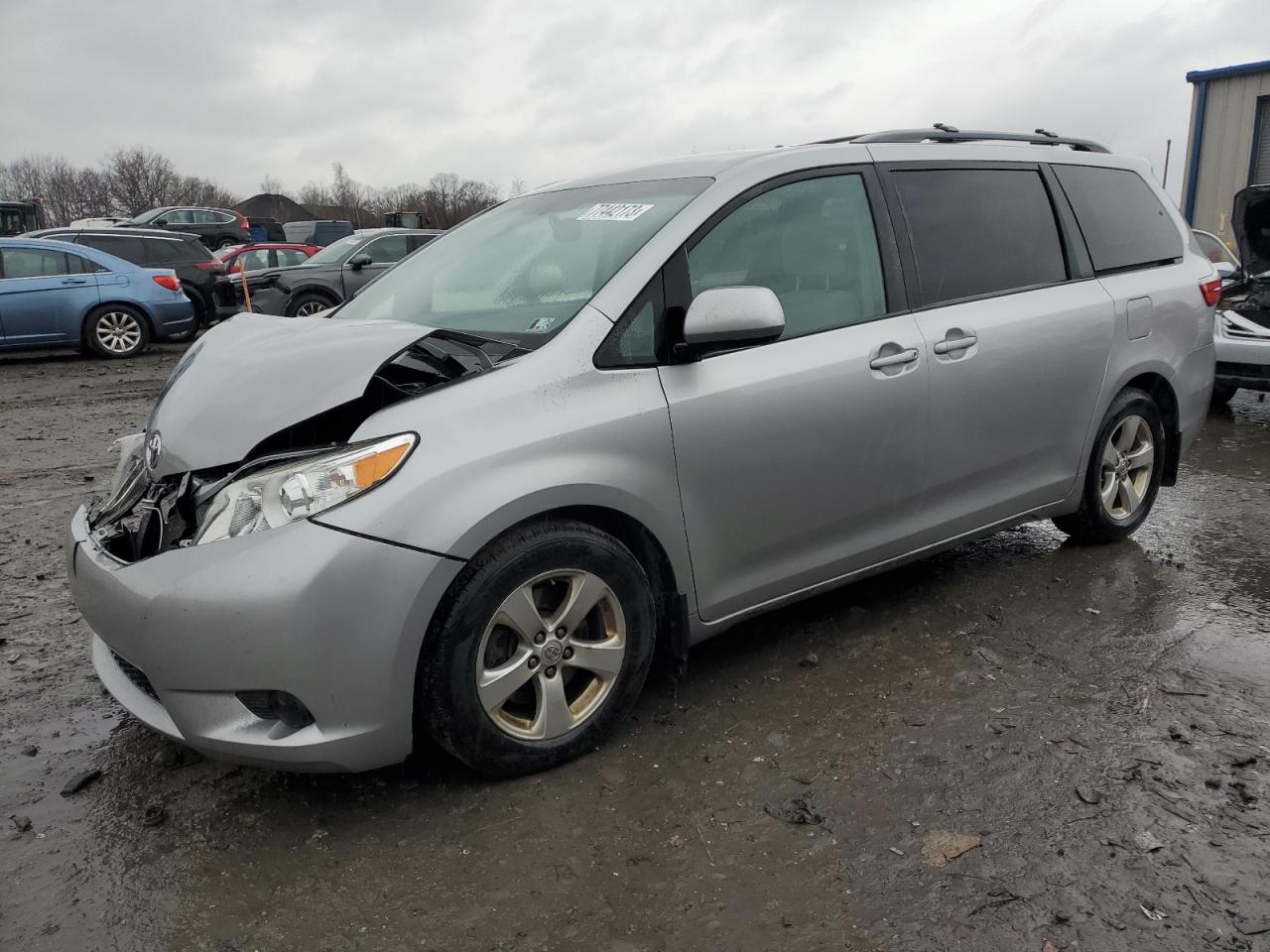 Изображение 1 2016 TOYOTA SIENNA LE 2016 с VIN 5TDKK3DC3GS735832