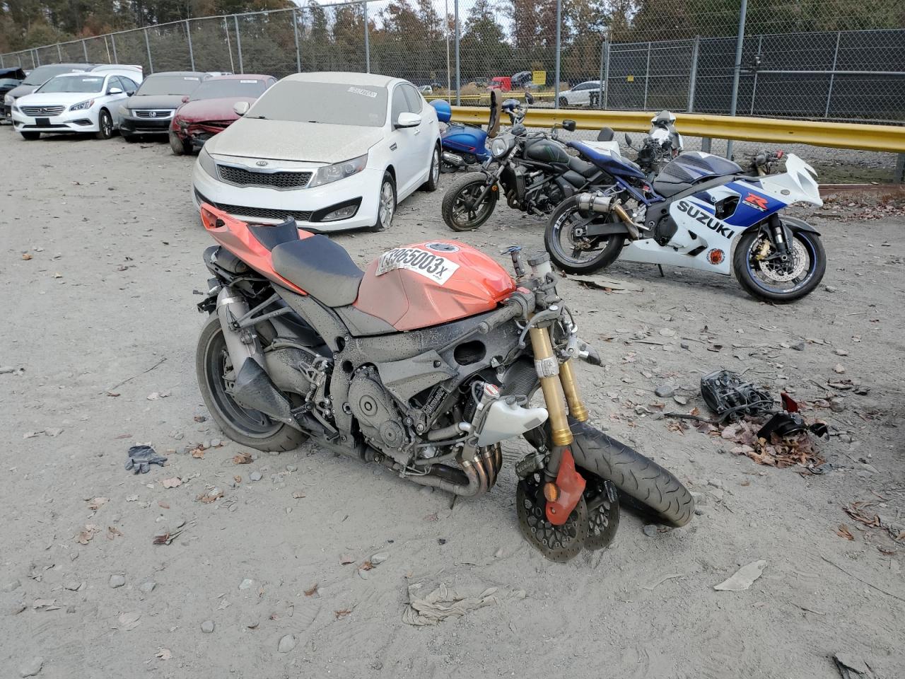 Image 1 of 2022 SUZUKI GSX-R750  2022 with VIN JS1GR7MA7N7101061