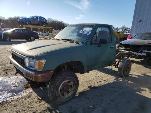 Image 1 of 1990 TOYOTA PICKUP 1/2 TON SHORT WHEELBASE DLX 1990 with VIN JT4RN01P1L7018460