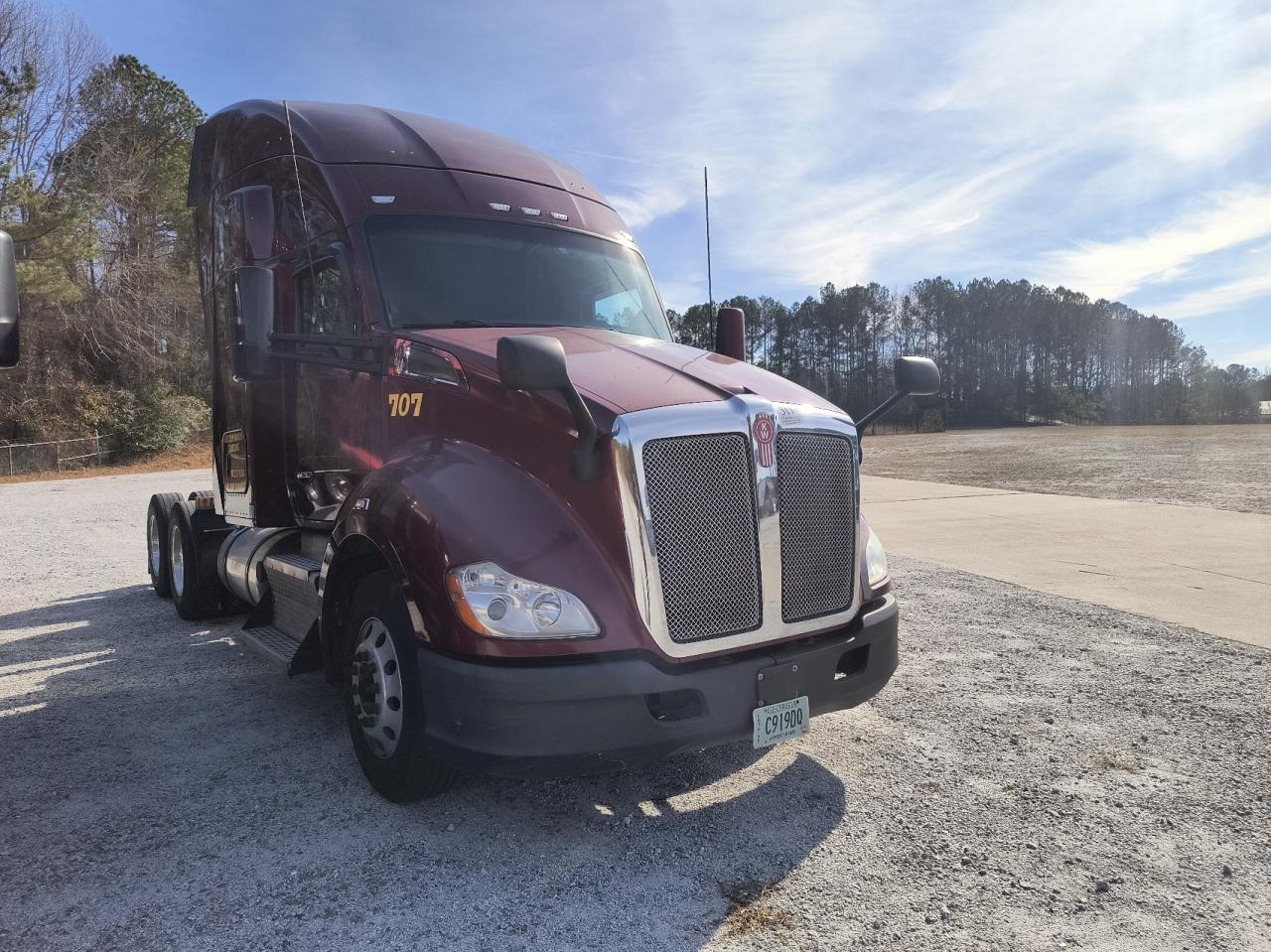 Obraz 1 z 2017 KENWORTH CONSTRUCTION T680 2017 z VIN 1XKYDP9X7HJ131209