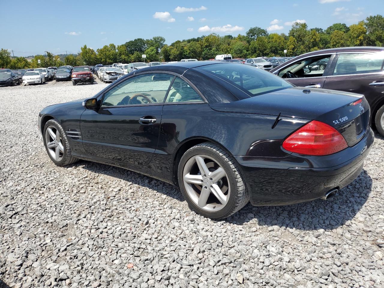 Image 2 of 2005 MERCEDES-BENZ SL 500 2005 with VIN WDBSK75F65F100275