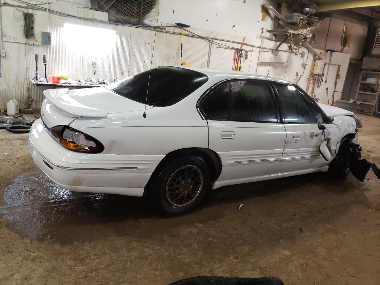 Image 3 of 1997 PONTIAC BONNEVILLE SE 1997 with VIN 1G2HX52KXVH213576