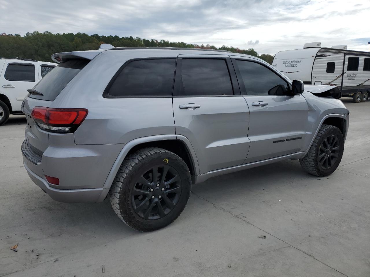 Изображение 3 2017 JEEP GRAND CHEROKEE LAREDO 2017 с VIN 1C4RJEAG8HC952509