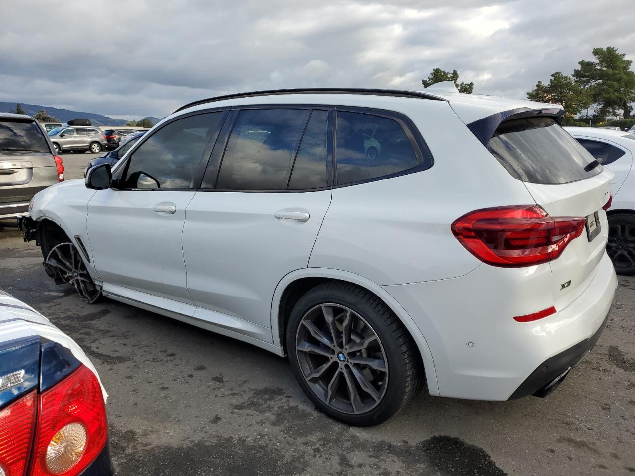 Image 2 of 2018 BMW X3 XDRIVEM40I 2018 with VIN 5UXTS3C51J0Y99029