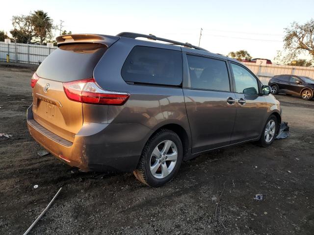 Obraz 3 z 2017 TOYOTA SIENNA LE 2017 z VIN 5TDKZ3DC9HS786877