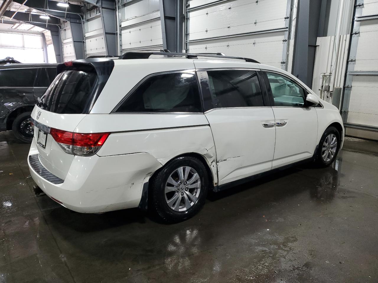 Изображение 3 2016 HONDA ODYSSEY EXL 2016 с VIN 5FNRL5H69GB119942