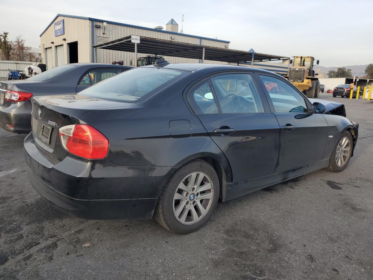 Image 3 of 2006 BMW 325 I 2006 with VIN WBAVB13576KX44444