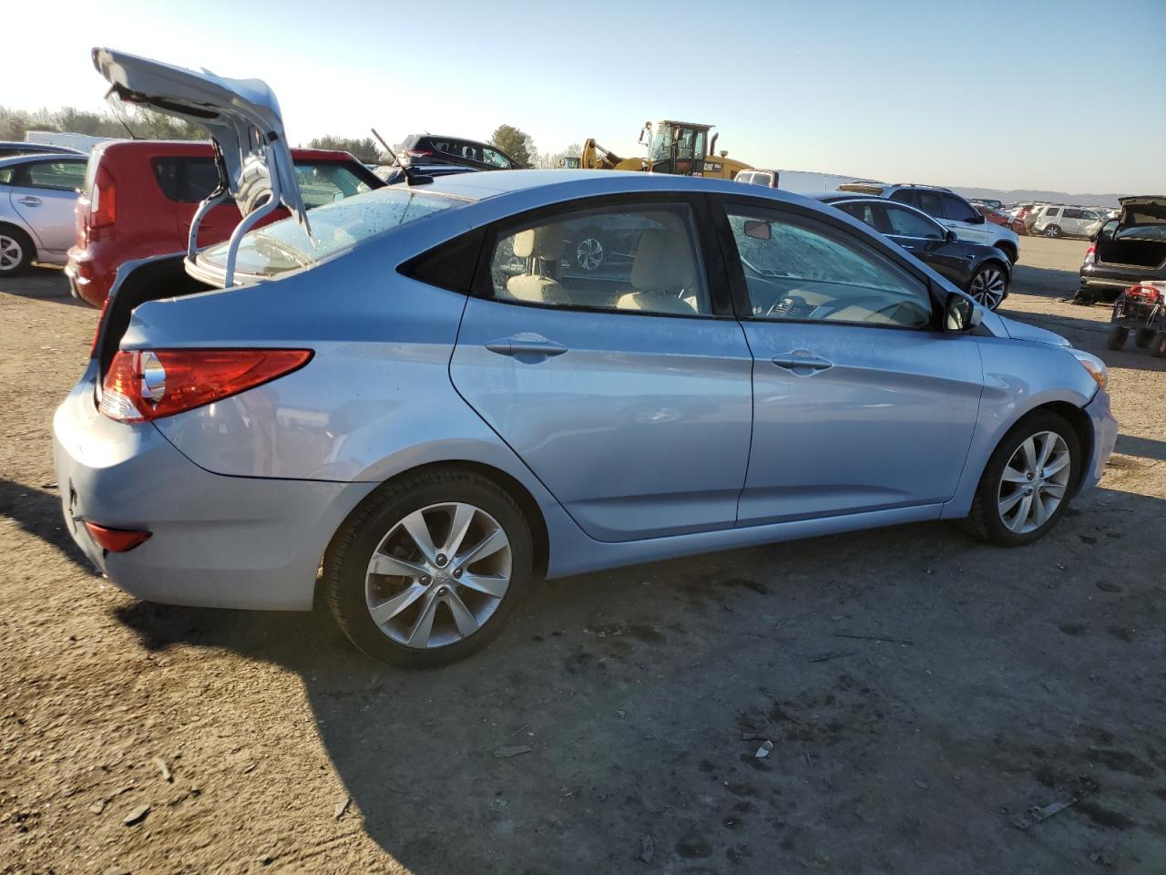 Изображение 3 2014 HYUNDAI ACCENT GLS 2014 с VIN KMHCU4AE8EU595601