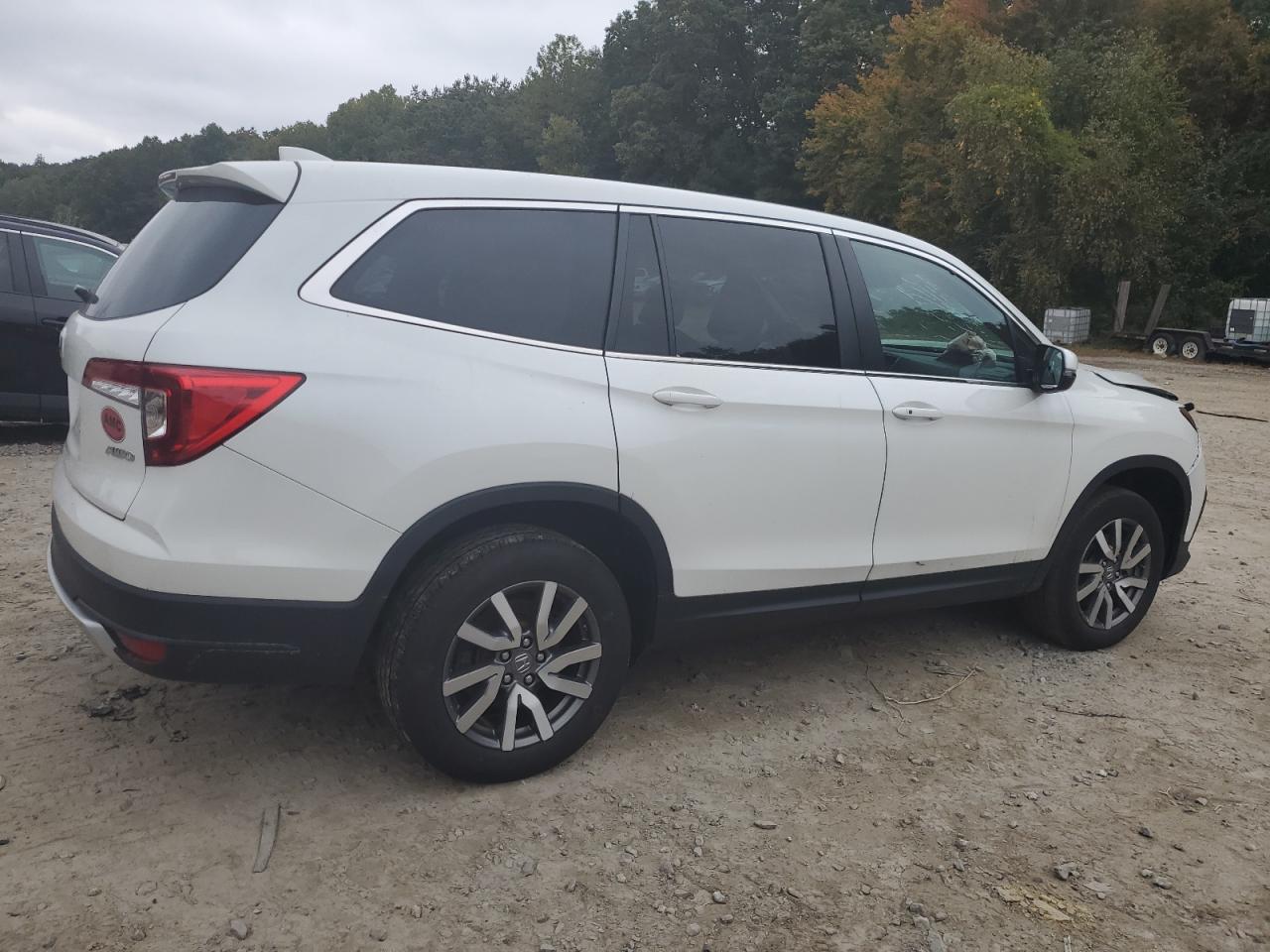 Image 3 of 2022 HONDA PILOT EXL 2022 with VIN 5FNYF6H53NB021180