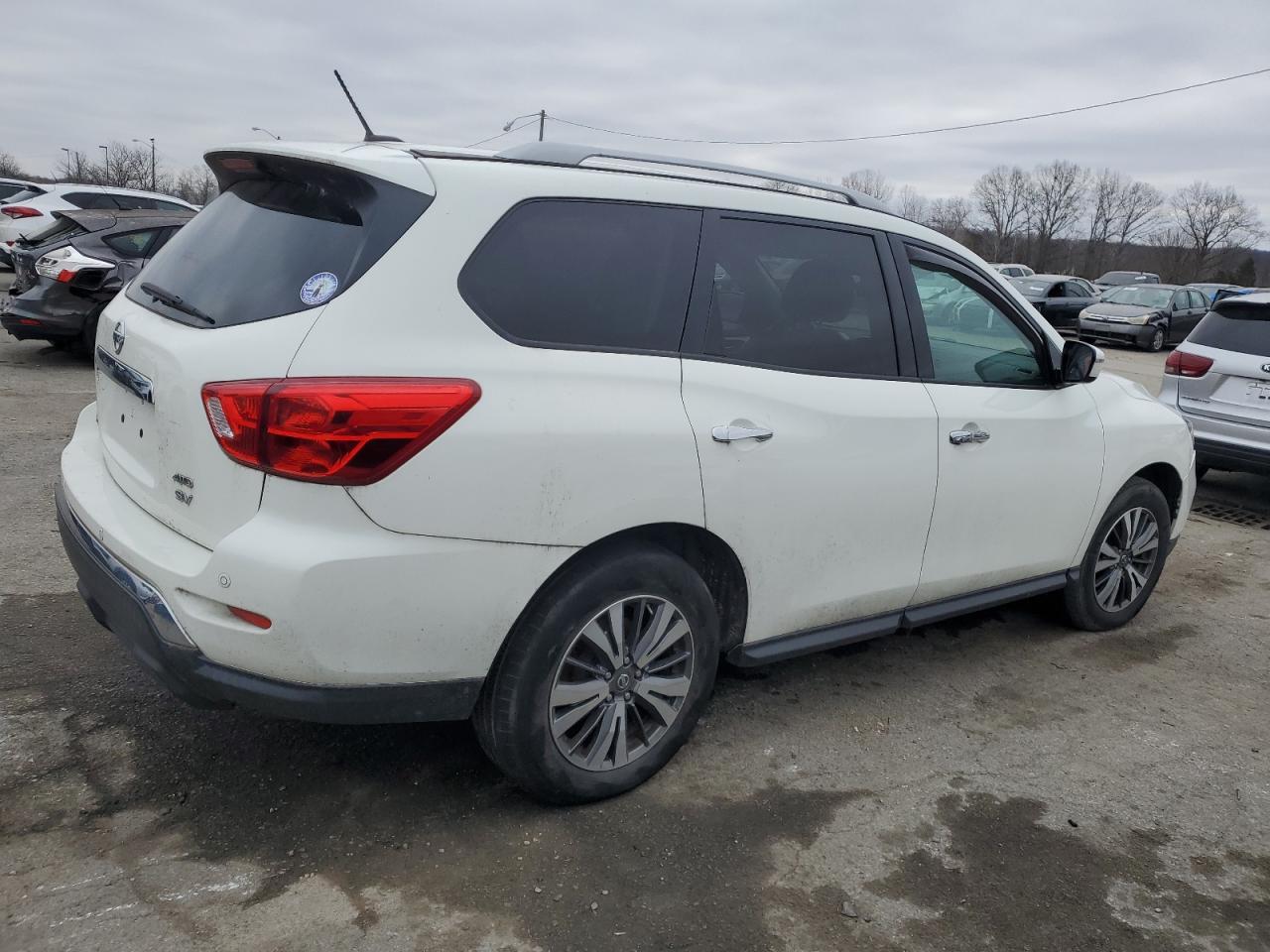 Image 3 of 2017 NISSAN PATHFINDER S 2017 with VIN 5N1DR2MM0HC637606