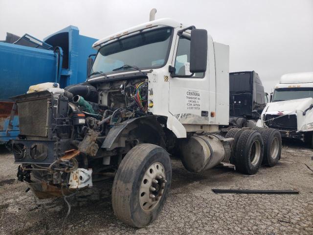 Image 2 of 2007 VOLVO VN VNL 2007 with VIN 4V4NC9GG47N450255