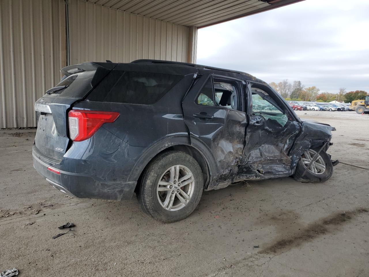 Image 3 of 2022 FORD EXPLORER XLT 2022 with VIN 1FMSK8DH3NGA90045