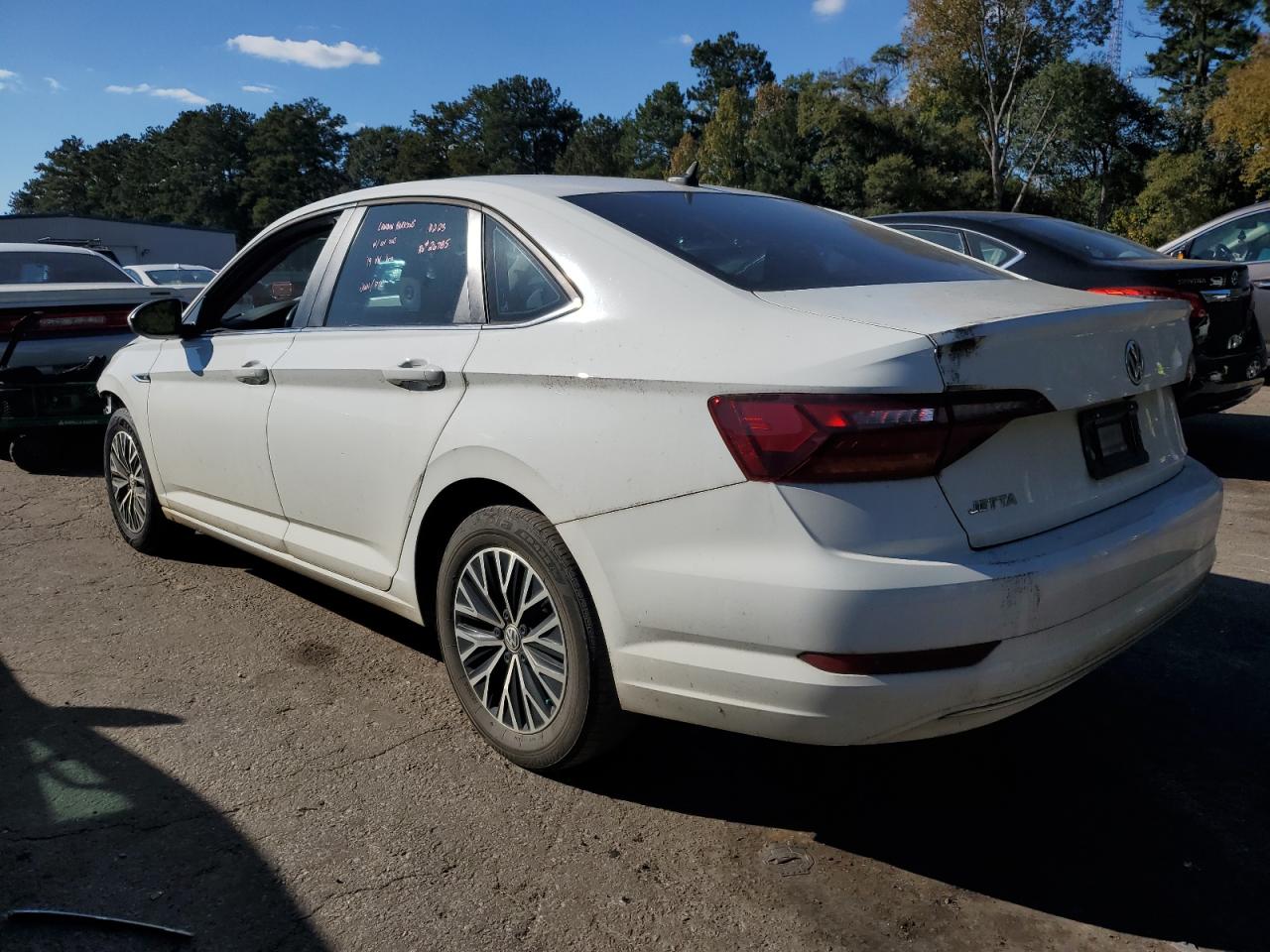 Image 2 of 2019 VOLKSWAGEN JETTA SEL 2019 with VIN 3VWE57BU7KM097100