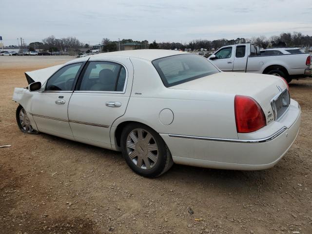 Image 2 of 2004 LINCOLN TOWN CAR ULTIMATE 2004 with VIN 1LNHM83W14Y651372