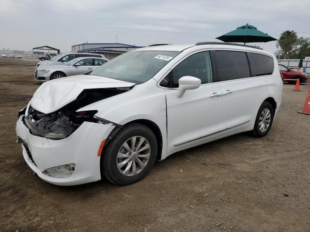 Image 1 of 2017 CHRYSLER PACIFICA TOURING L 2017 with VIN 2C4RC1BG4HR527474