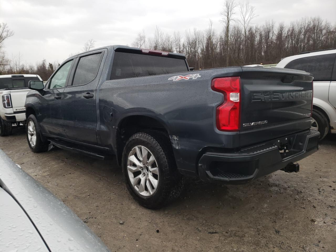 Image 2 of 2021 CHEVROLET SILVERADO K1500 CUSTOM 2021 with VIN 1GCPYBEK1MZ294801