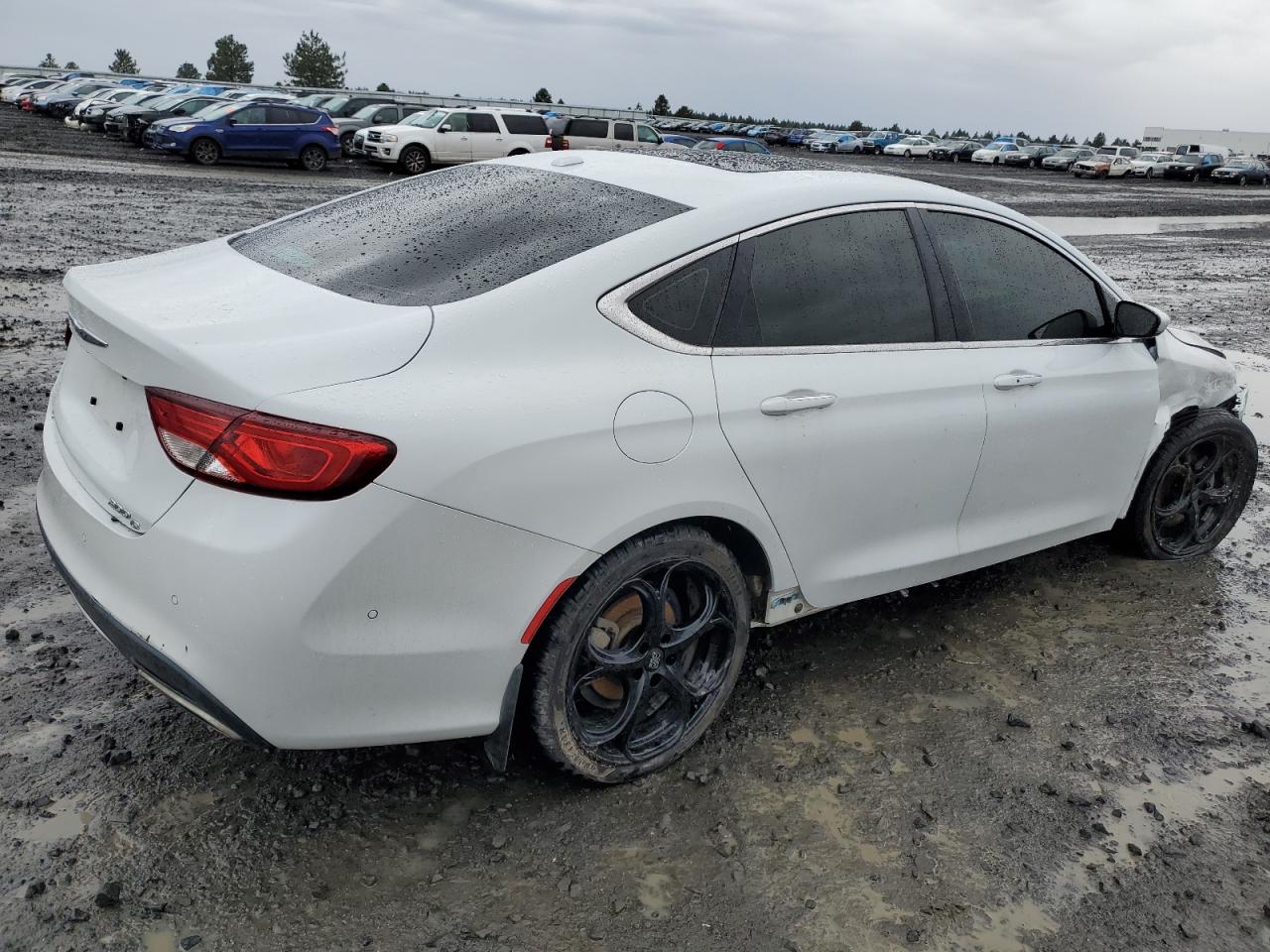 Image 3 of 2015 CHRYSLER 200 C 2015 with VIN 1C3CCCEG1FN727658