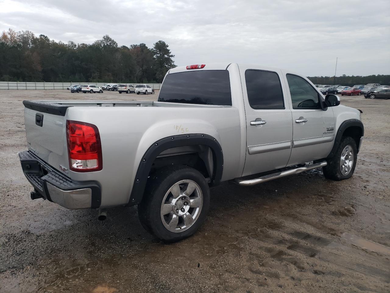 Obraz 3 z 2011 GMC SIERRA C1500 SLE 2011 z VIN 3GTP1VE09BG267721