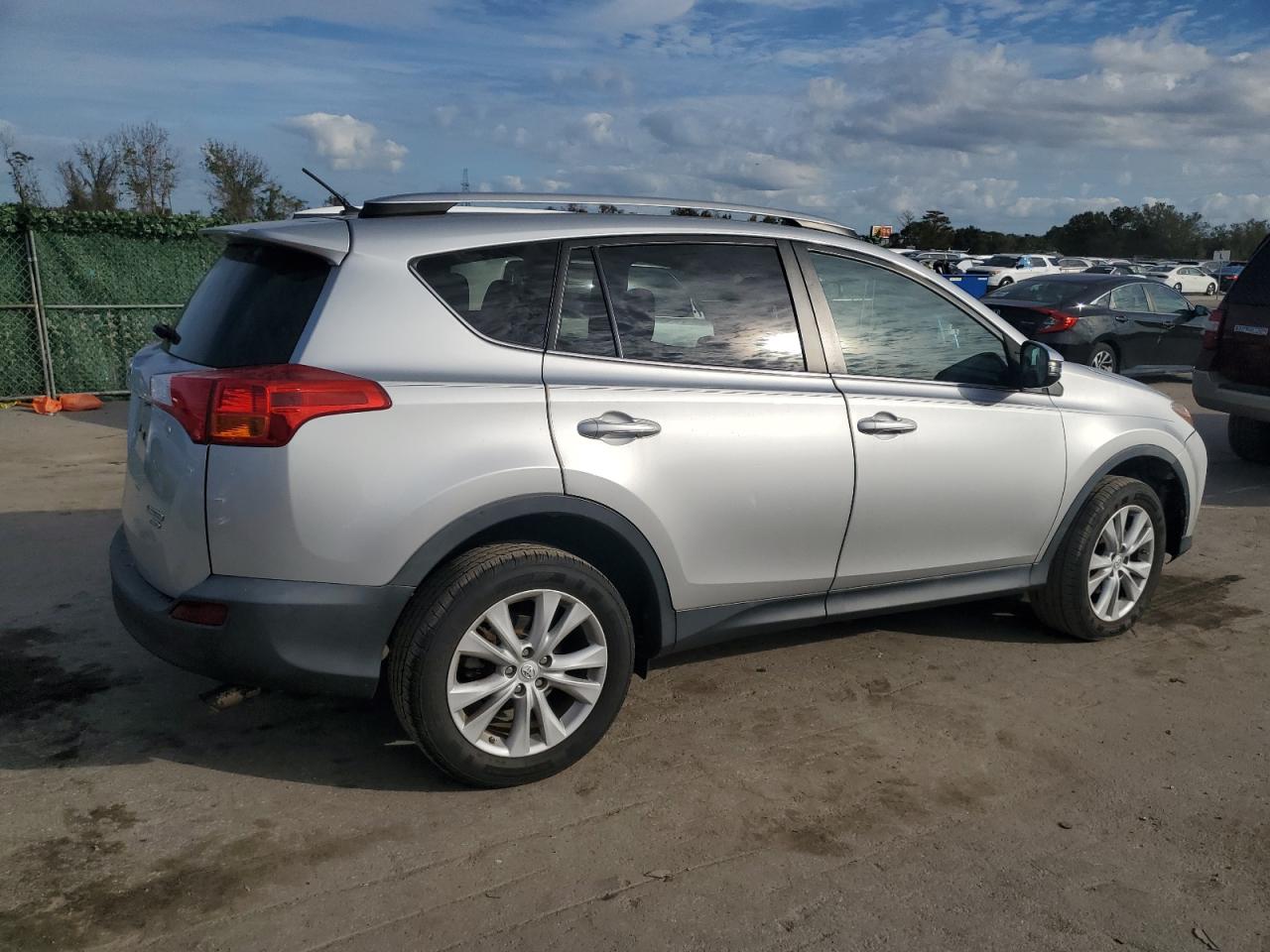 Obraz 3 z 2013 TOYOTA RAV4 LIMITED 2013 z VIN 2T3DFREV1DW101493