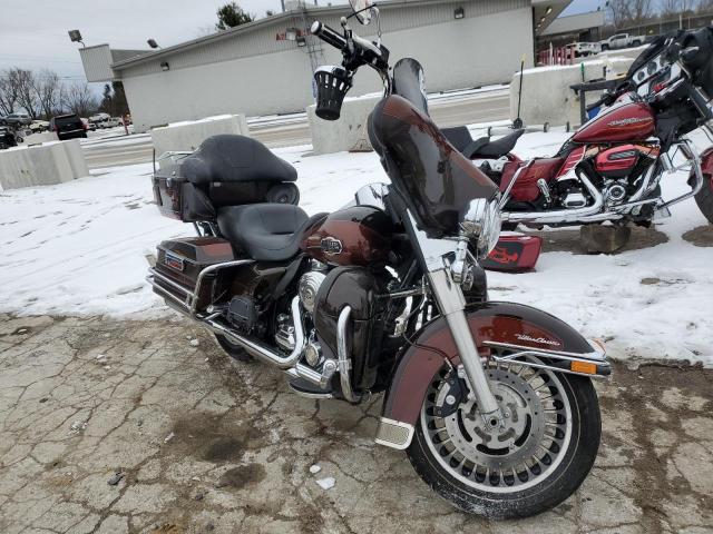 Obraz 1 z 2011 HARLEY-DAVIDSON FLHTCU  2011 z VIN 1HD1FC415BB624616