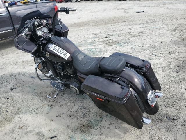 Obraz 3 z 2012 HARLEY-DAVIDSON FLTRXSE CVO ROAD GLIDE CUSTOM 2012 z VIN 1HD1TC816CB950381