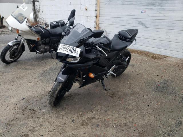 Image 2 of 2023 YAMAHA YZFR3 A 2023 with VIN MH3RH18Y4PK011499