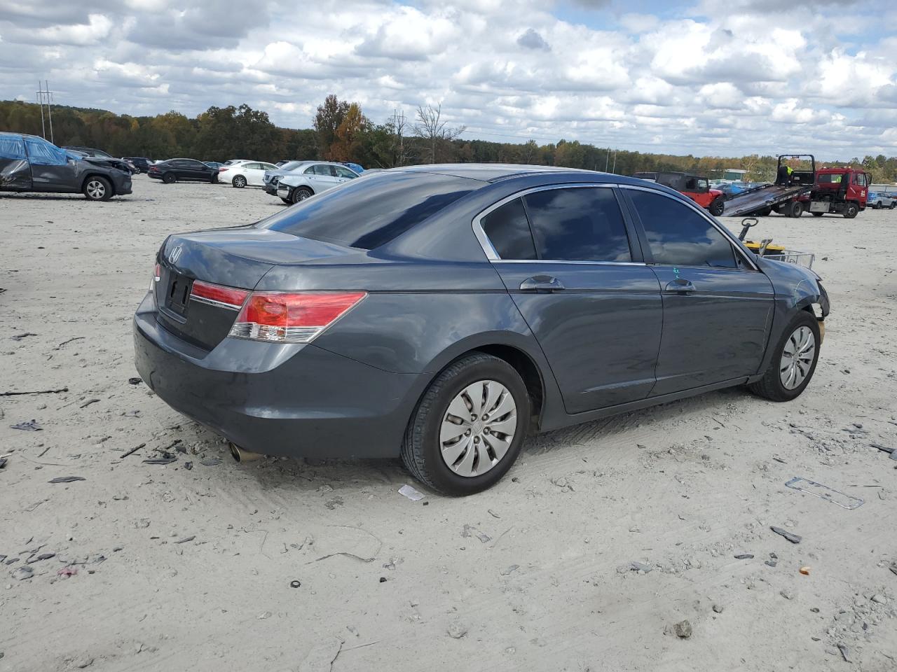 Изображение 3 2011 HONDA ACCORD LX 2011 с VIN 1HGCP2F35BA017400