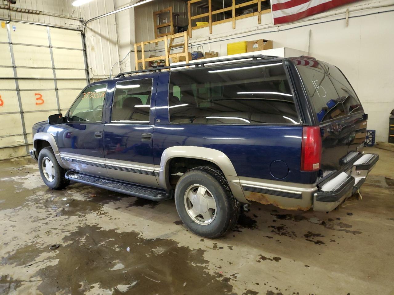 Изображение 2 1999 CHEVROLET SUBURBAN K1500 1999 с VIN 1GNFK16R4XJ521055