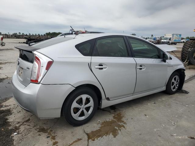 Image 3 of 2014 TOYOTA PRIUS  2014 with VIN JTDKN3DU8E1776127