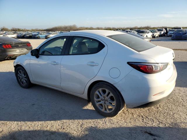 Image 2 of 2017 TOYOTA YARIS IA  2017 with VIN 3MYDLBYV5HY158017