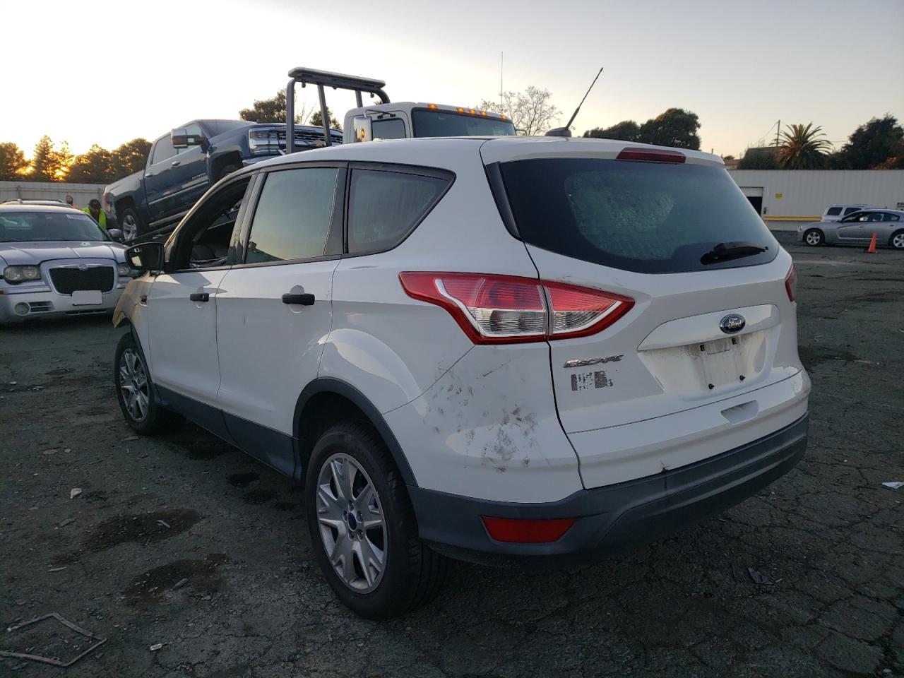 Изображение 2 2013 FORD ESCAPE S 2013 с VIN 1FMCU0F78DUC87877