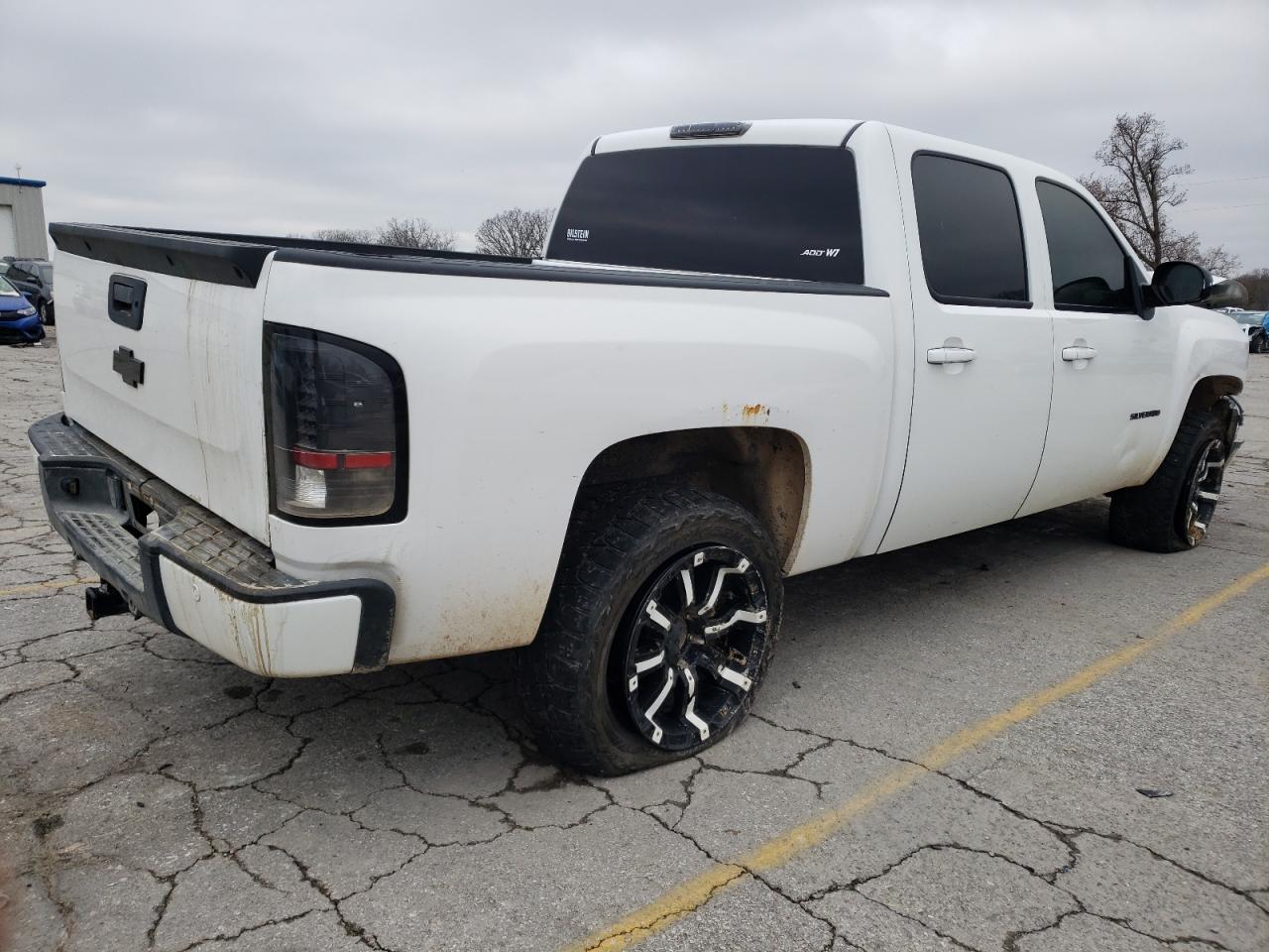 Изображение 3 2011 CHEVROLET SILVERADO K1500 LT 2011 с VIN 3GCPKSE32BG295611