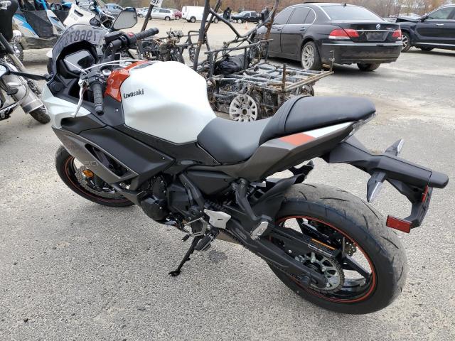 Изображение 3 2023 KAWASAKI EX650 R 2023 с VIN ML5EXER10PDA88820