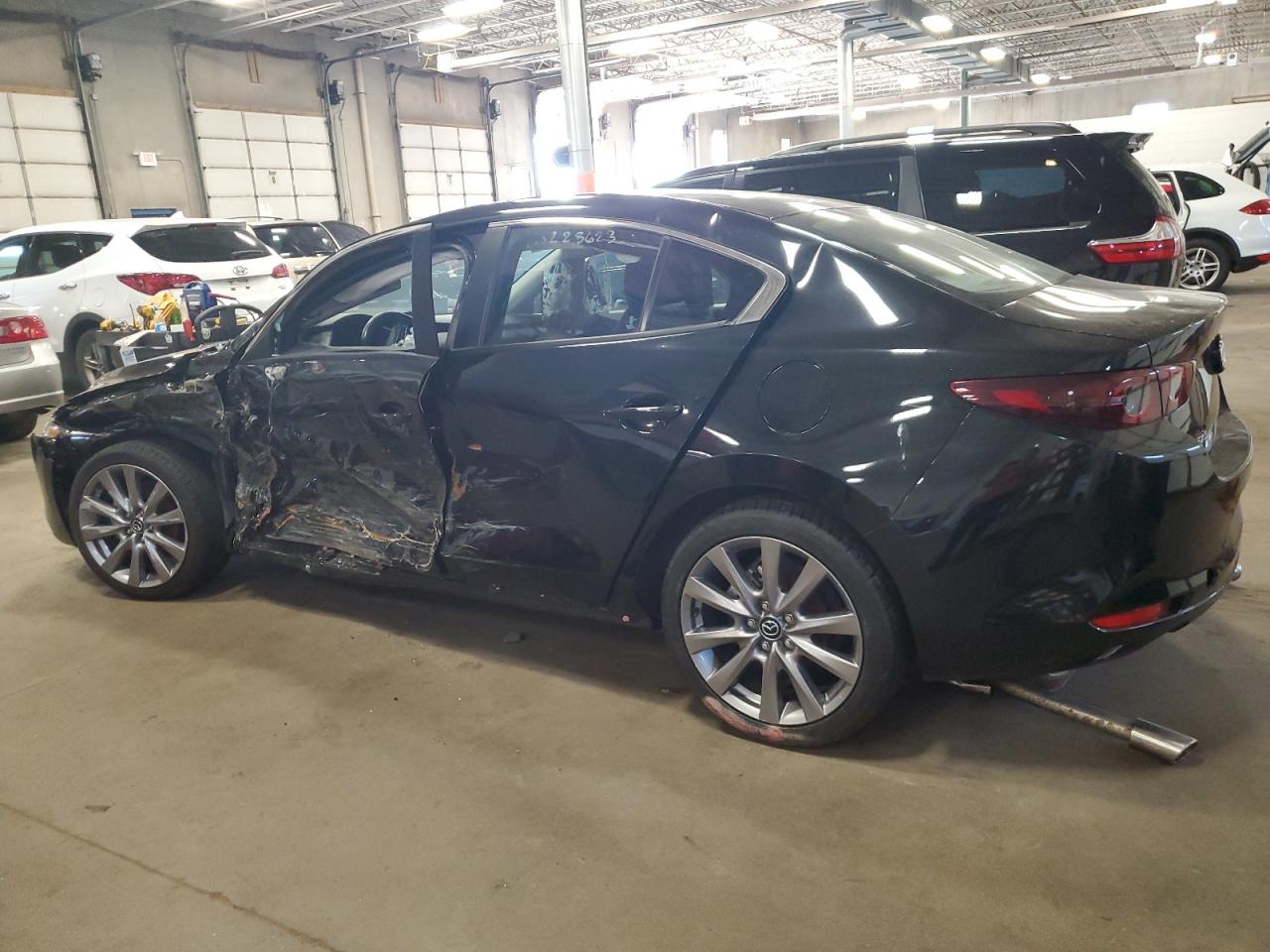 Image 2 of 2021 MAZDA 3 SELECT 2021 with VIN JM1BPABL5M1323655