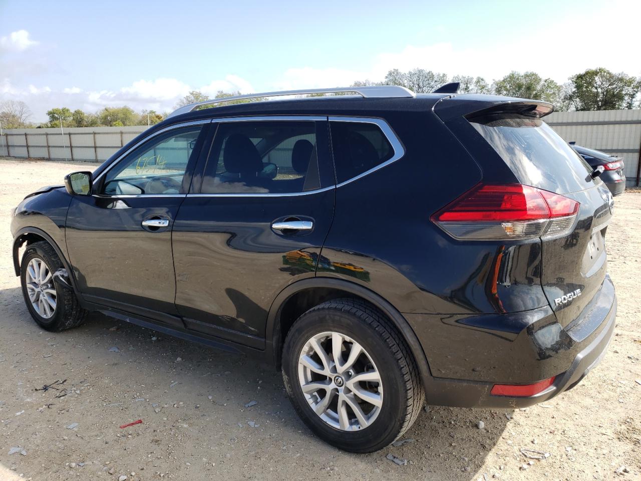 Изображение 2 2017 NISSAN ROGUE S 2017 с VIN KNMAT2MT7HP520839