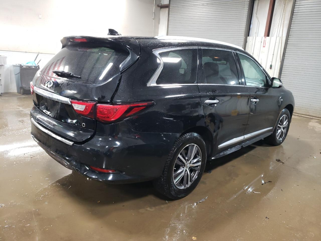 Image 3 of 2017 INFINITI QX60  2017 with VIN 5N1DL0MN5HC516391