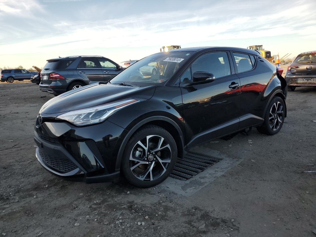 Obraz 1 z 2021 TOYOTA C-HR XLE 2021 z VIN NMTKHMBX8MR123422
