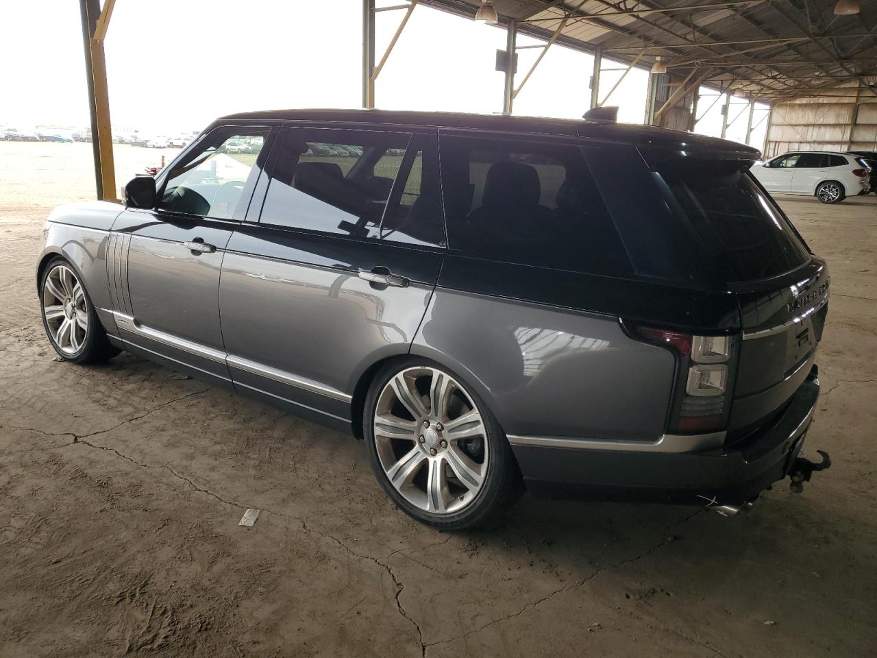 Изображение 2 2017 LAND ROVER RANGE ROVER SV AUTOBIOGRAPHY 2017 с VIN SALGW3FEXHA334777