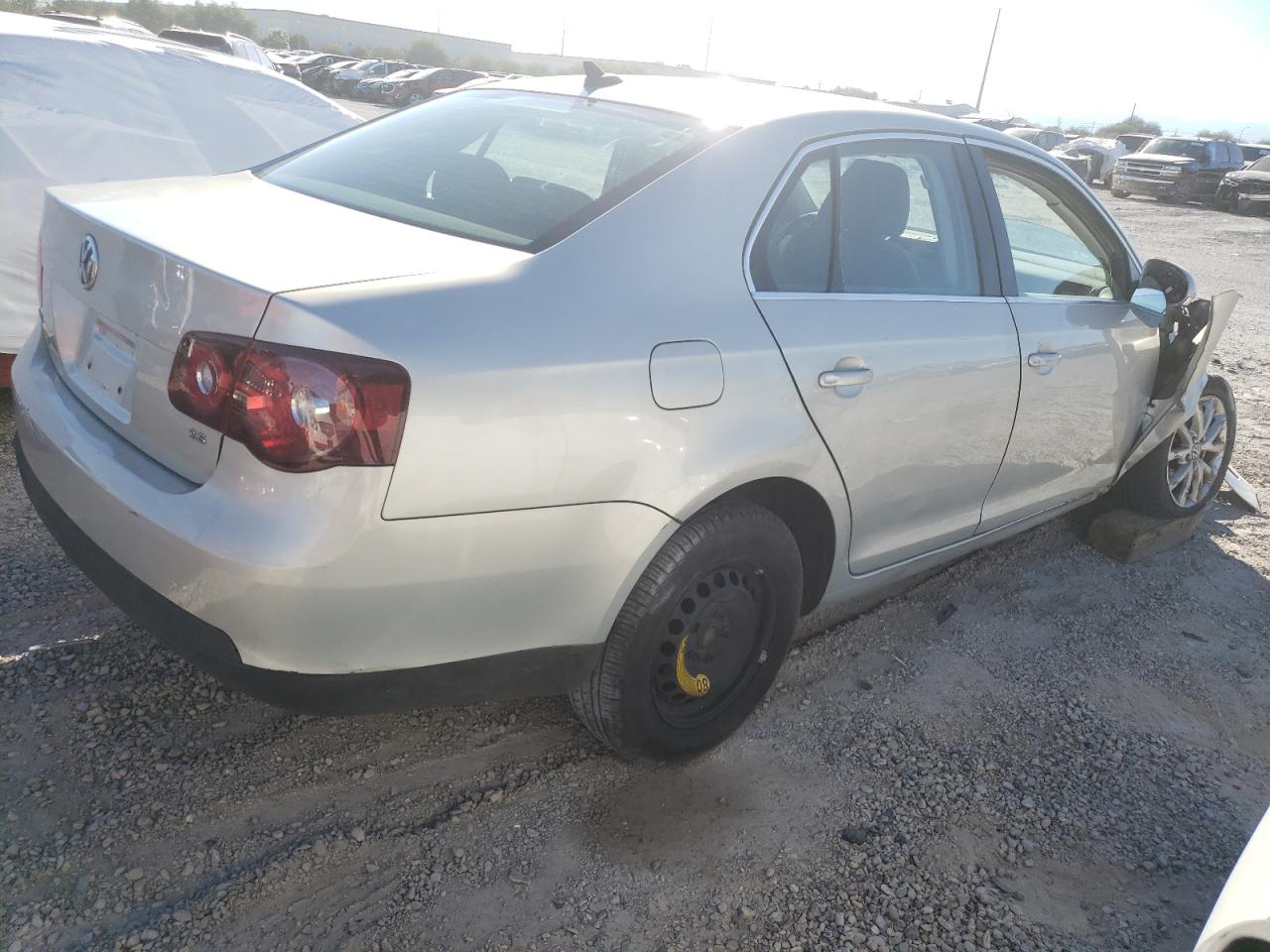 Image 3 of 2010 VOLKSWAGEN JETTA SE 2010 with VIN 3VWRZ7AJ6AM018737