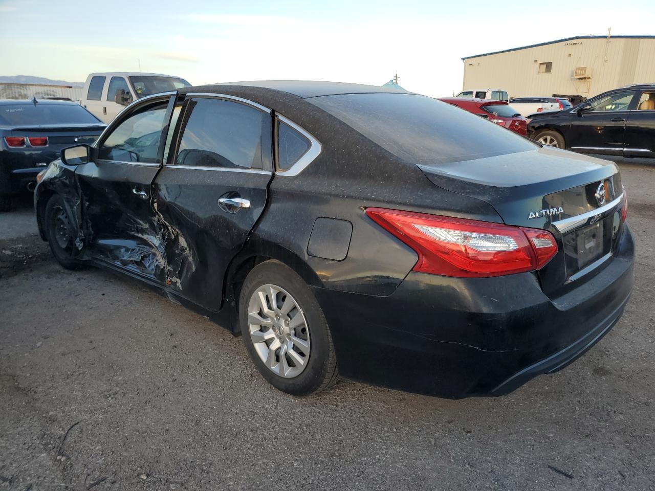 Изображение 2 2017 NISSAN ALTIMA 2.5 2017 с VIN 1N4AL3AP4HN302842