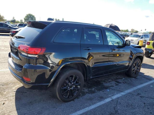 Image 3 of 2017 JEEP GRAND CHEROKEE LAREDO 2017 with VIN 1C4RJFAGXHC951609