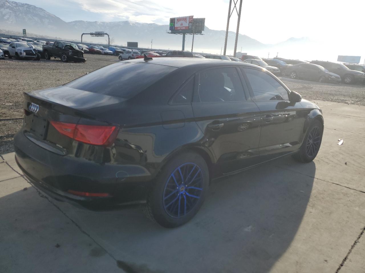 Изображение 3 2015 AUDI A3 PREMIUM 2015 с VIN WAUACGFF1F1019530