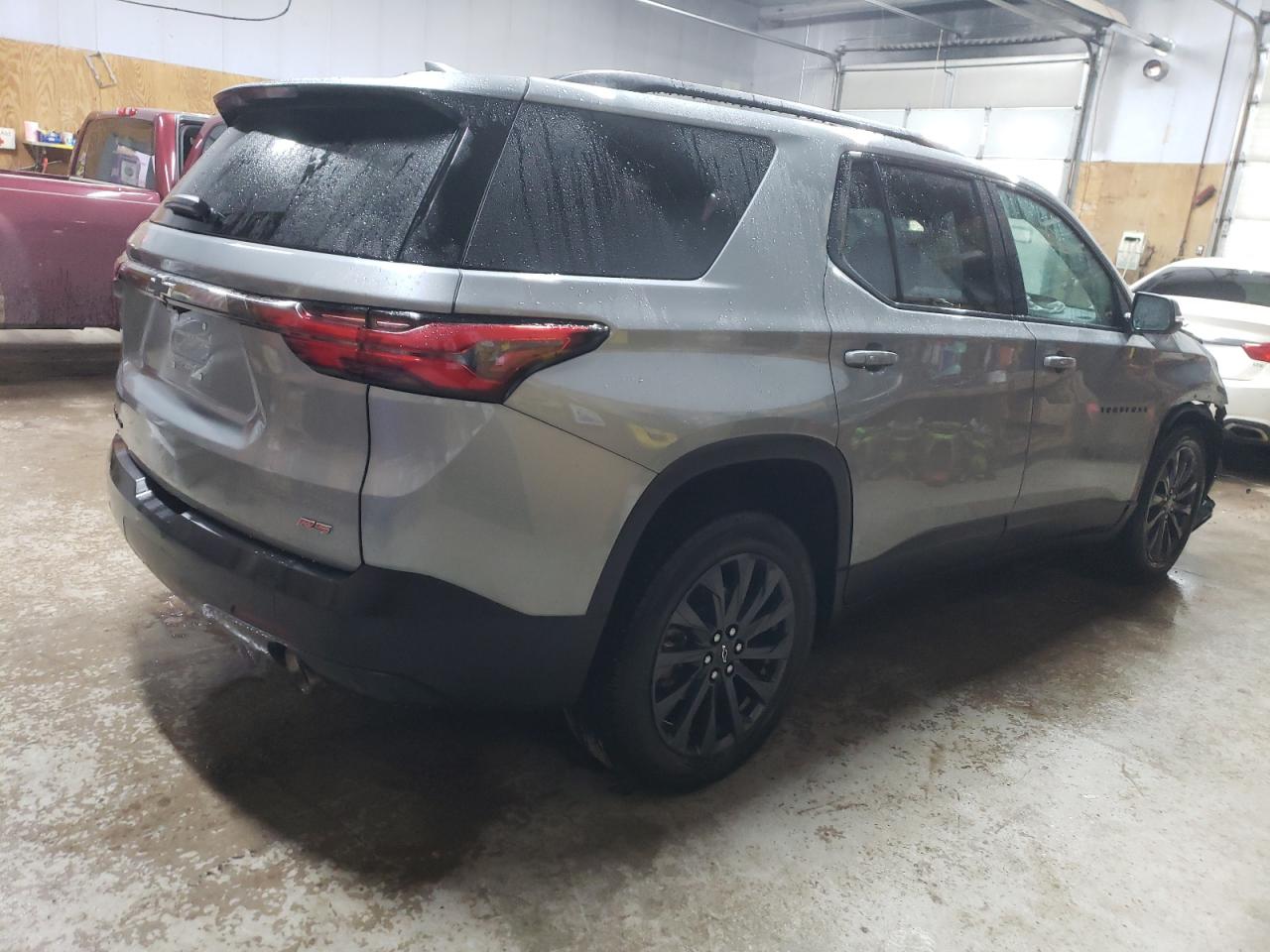 Изображение 3 2023 CHEVROLET TRAVERSE RS 2023 с VIN 1GNEVJKW8PJ163568