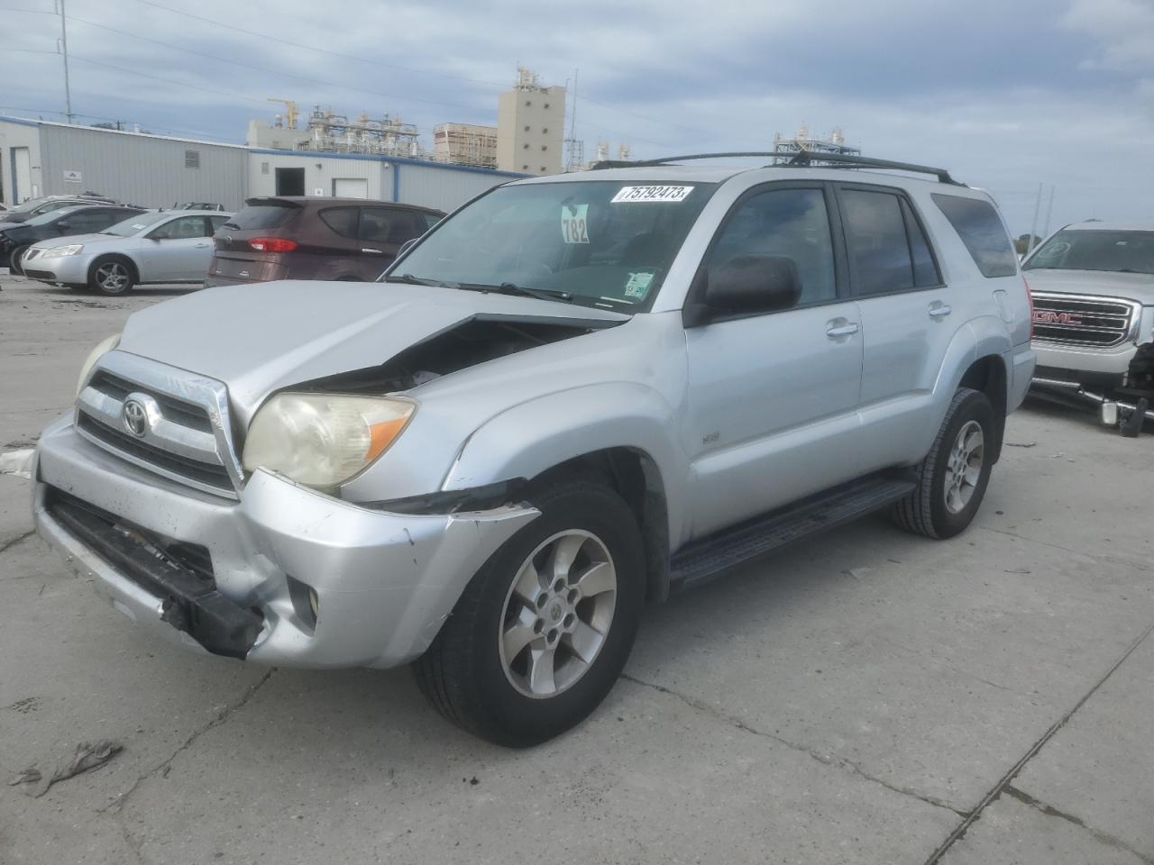 Image 1 of 2006 TOYOTA 4RUNNER SR5 2006 with VIN JTEZU14R268062774