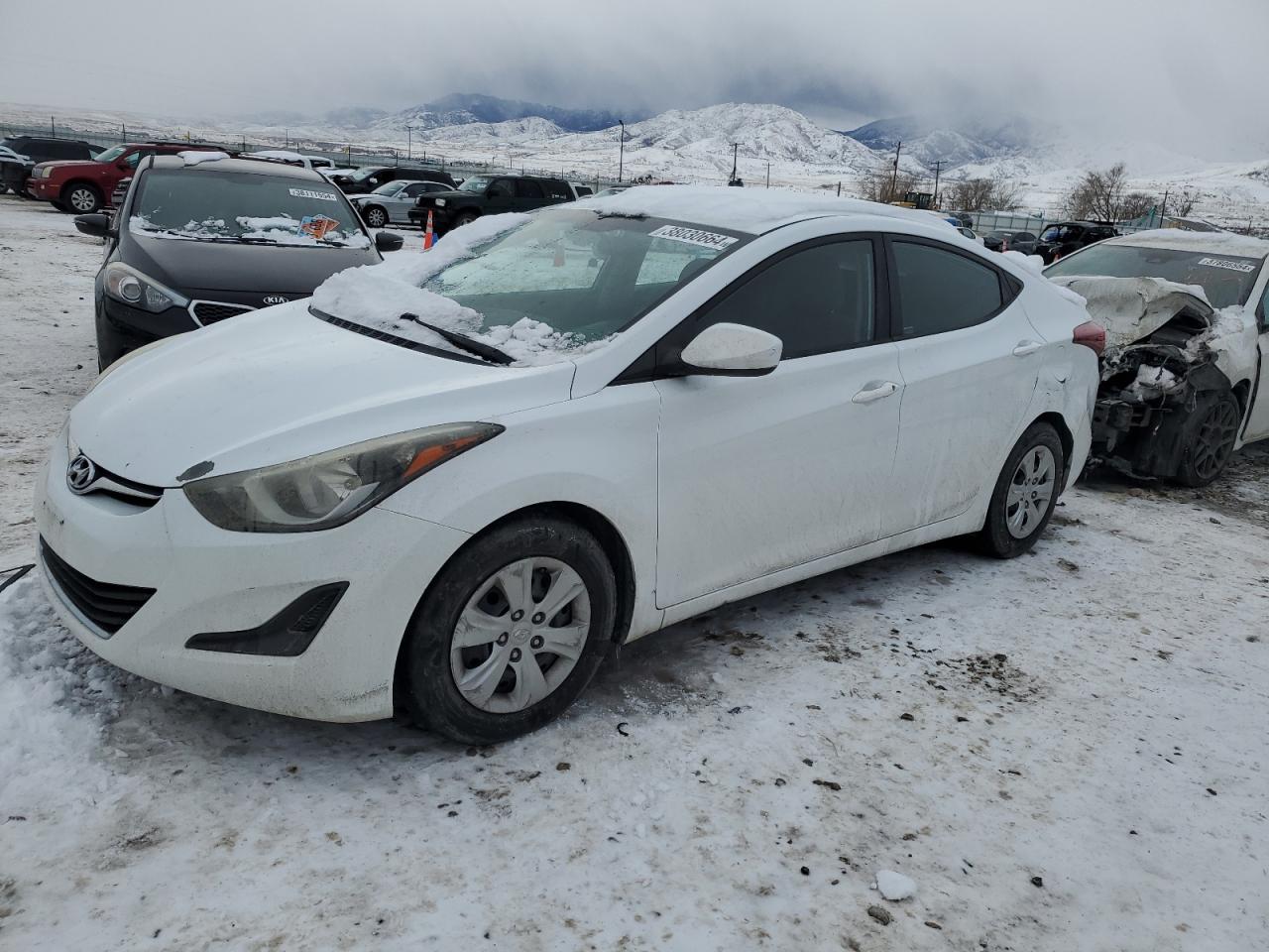 Image 1 of 2016 HYUNDAI ELANTRA SE 2016 with VIN 5NPDH4AE4GH672541
