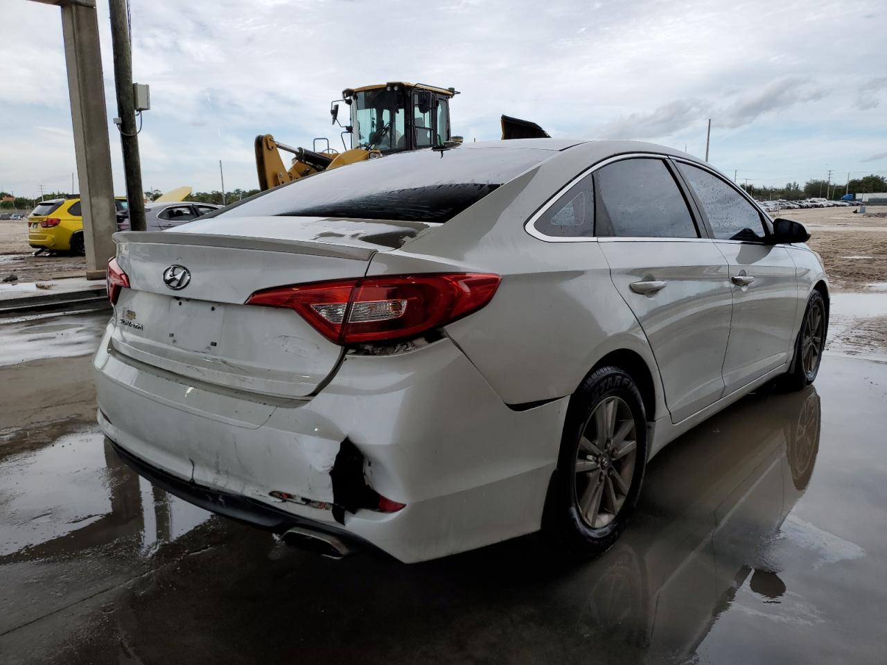 Obraz 3 z 2015 HYUNDAI SONATA SE 2015 z VIN 5NPE24AF2FH180362