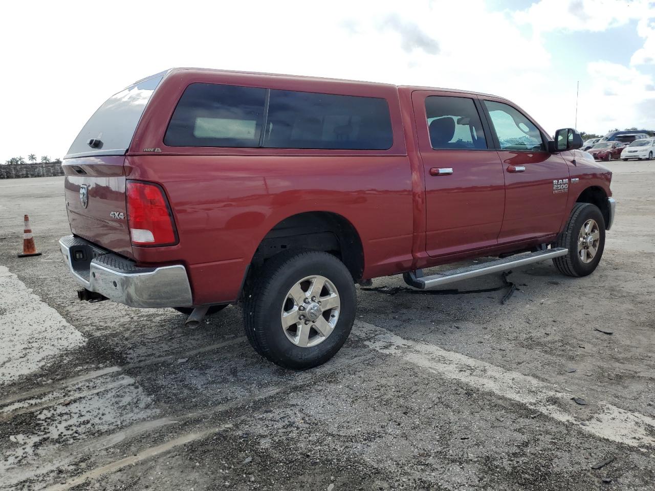 Obraz 3 z 2015 RAM 2500 SLT 2015 z VIN 3C6TR5DT8FG507776