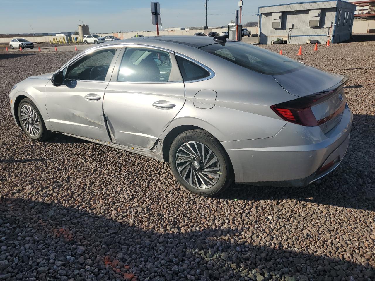 Image 2 of 2023 HYUNDAI SONATA HYBRID 2023 with VIN KMHL54JJ8PA077194