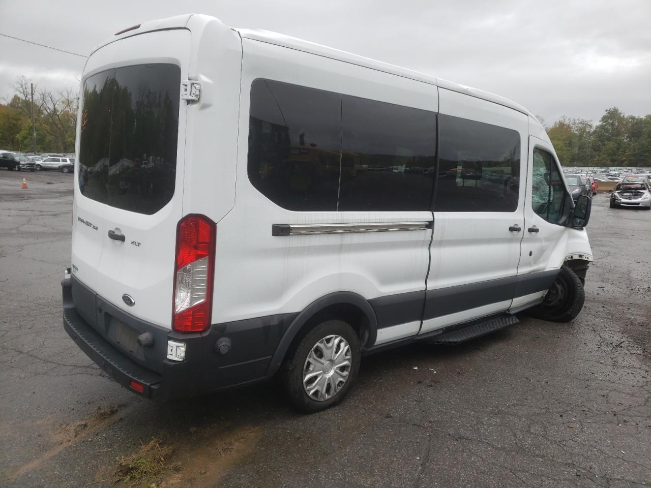 Image 3 of 2016 FORD TRANSIT T-350 2016 with VIN 1FBAX2CG5GKA40341